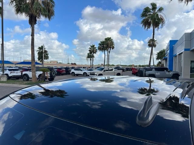 Used 2022 Black Chevrolet LT image 7