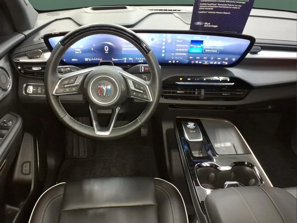 Certified Used 2025 Gray Buick Avenir image 7