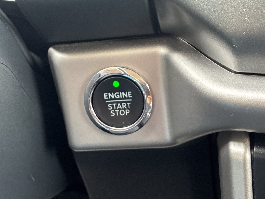 Used 2024 Dark Matter Gray Ford XLT image 29