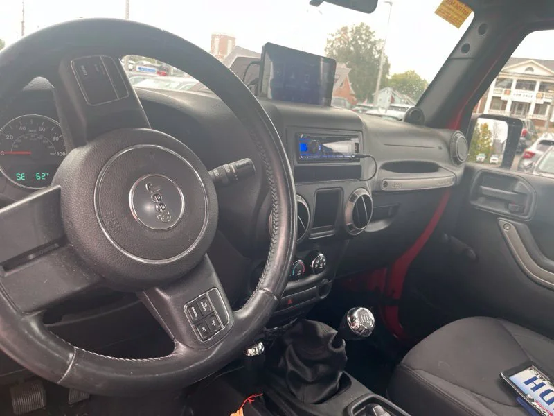Used 2013 Red Jeep Sport image 12
