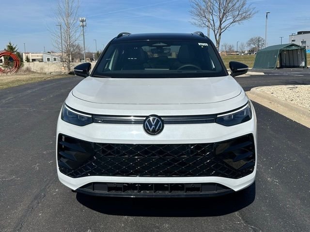 New 2026 Opal White W/Deep Black Roof Volkswagen 2.0T SE R-Line Black image 2