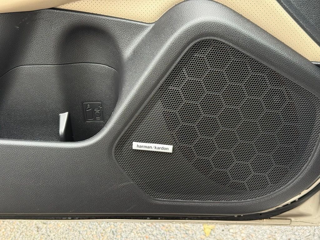 Used 2015 Gray Subaru 2.5i image 22