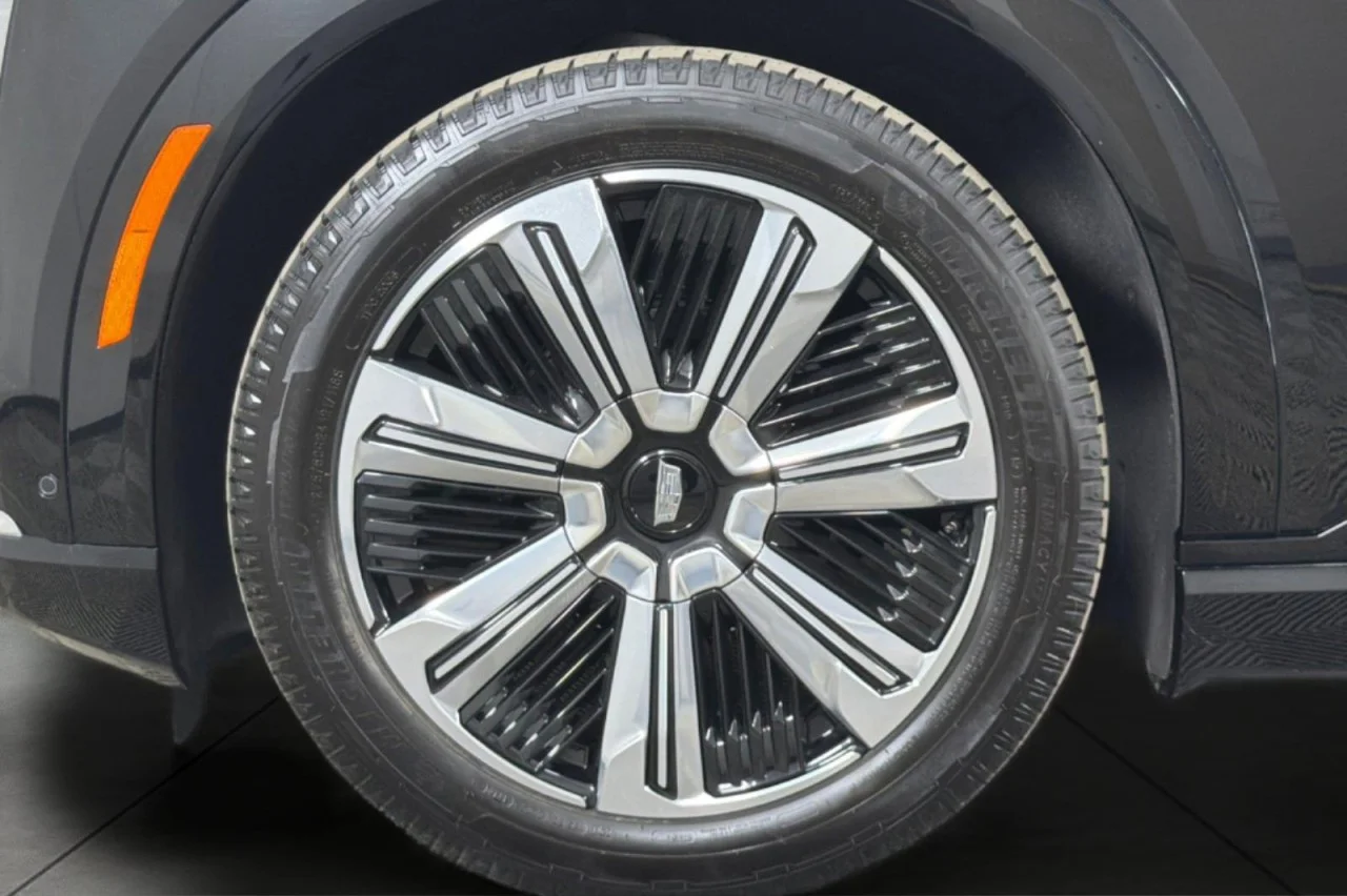 Used 2025 Black Raven Cadillac Luxury 2 image 26