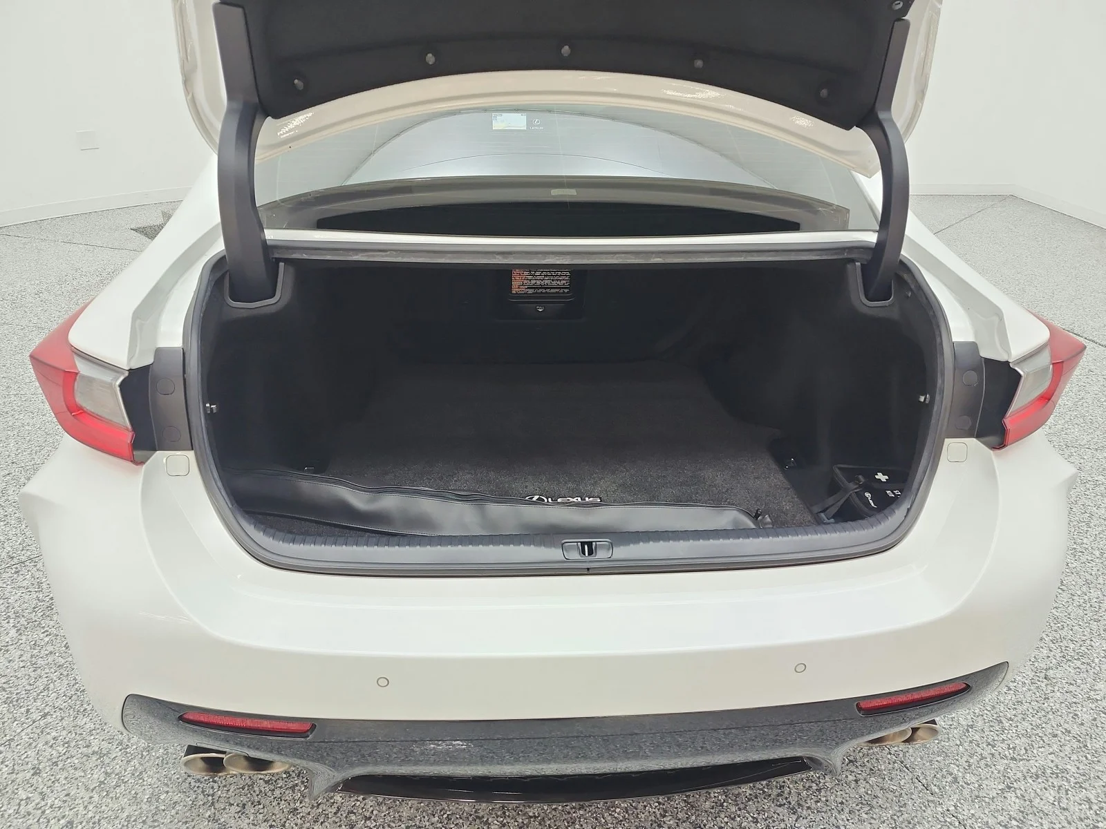 Used 2015 Ultra White Lexus  image 21