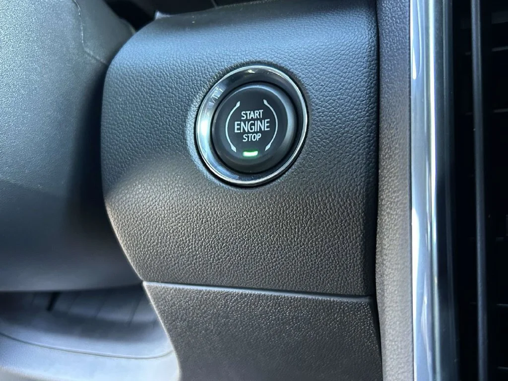 New 2027 Sterling Metallic GMC Elevation image 24