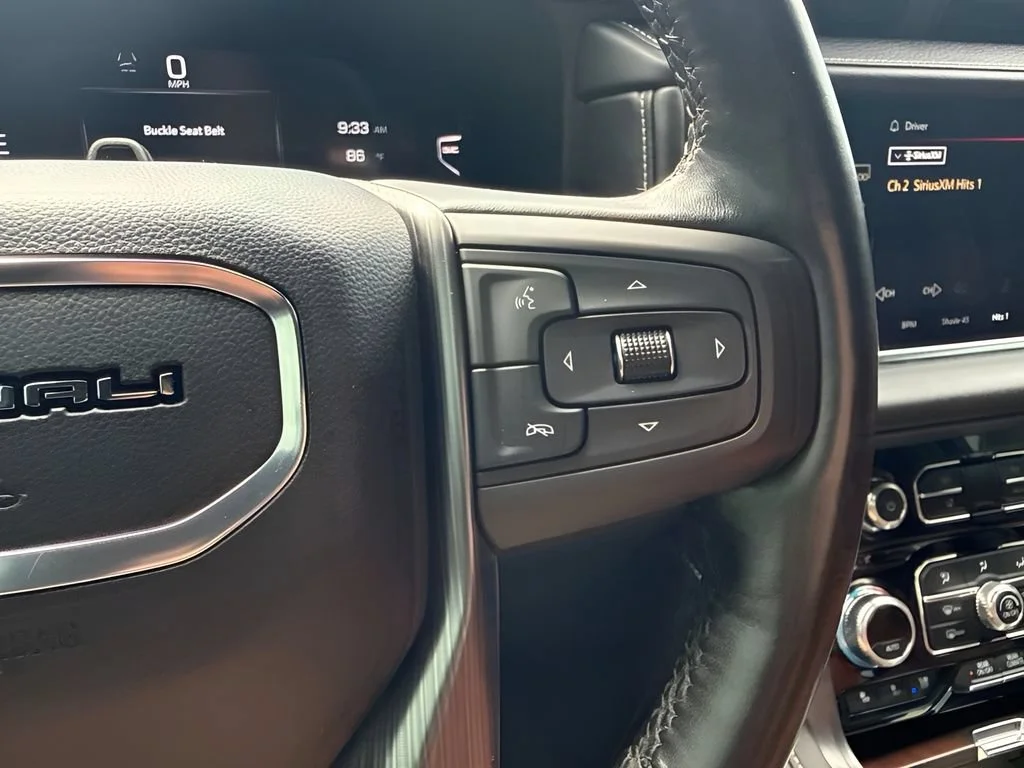 Used 2023 White Frost Tricoat GMC Denali Ultimate image 21