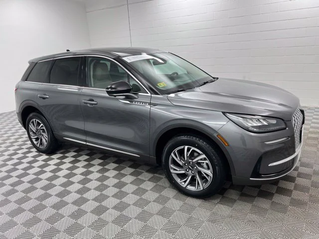 Used 2023 Gray Lincoln Standard image 4