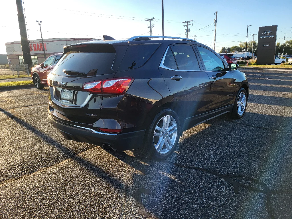 Used 2020 Chocolate Metallic Chevrolet Premier image 6