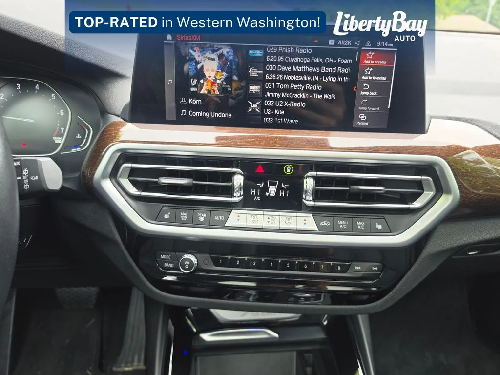 Used 2022 Black BMW xDrive30i image 16