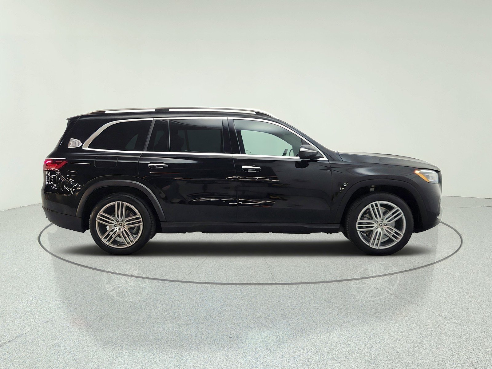 Certified Used 2026 Black Mercedes-Benz GLS 450 4MATIC® SUV image 4