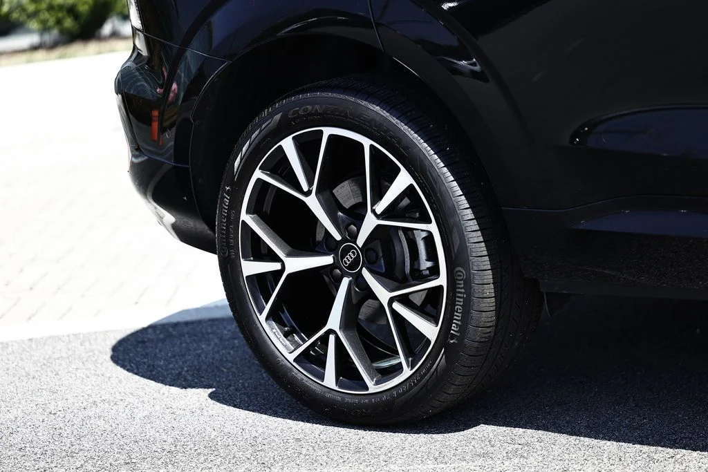 Used 2026 Mythos Black Metallic Audi S line image 6