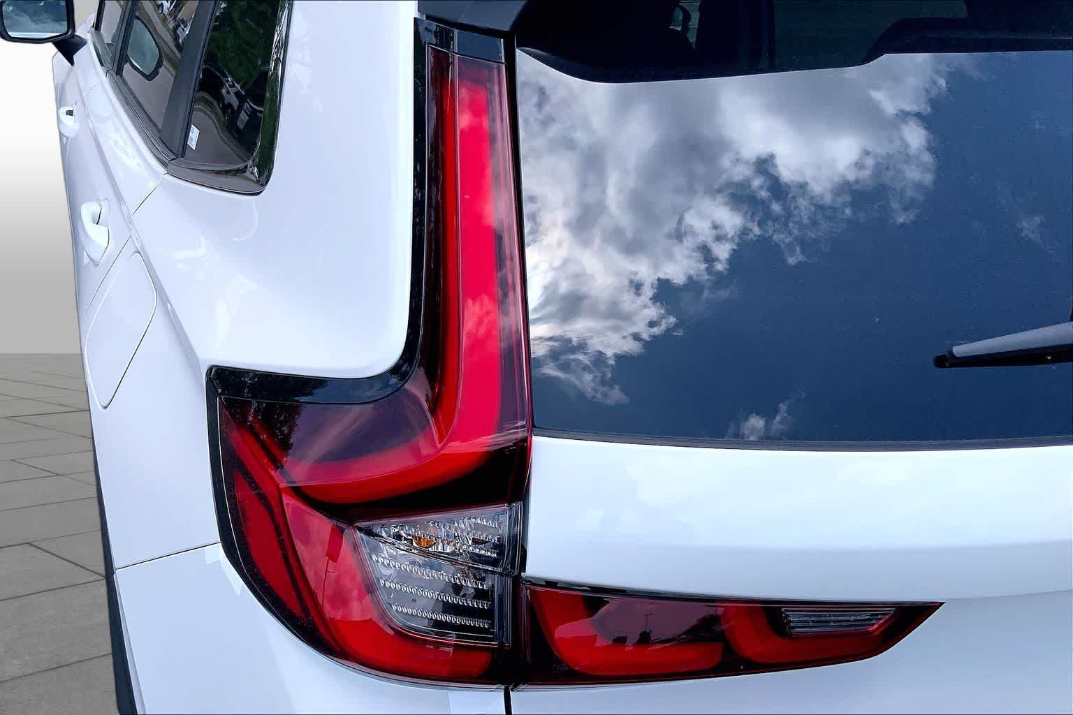 New 2026 Platinum White Pearl Honda EX image 14