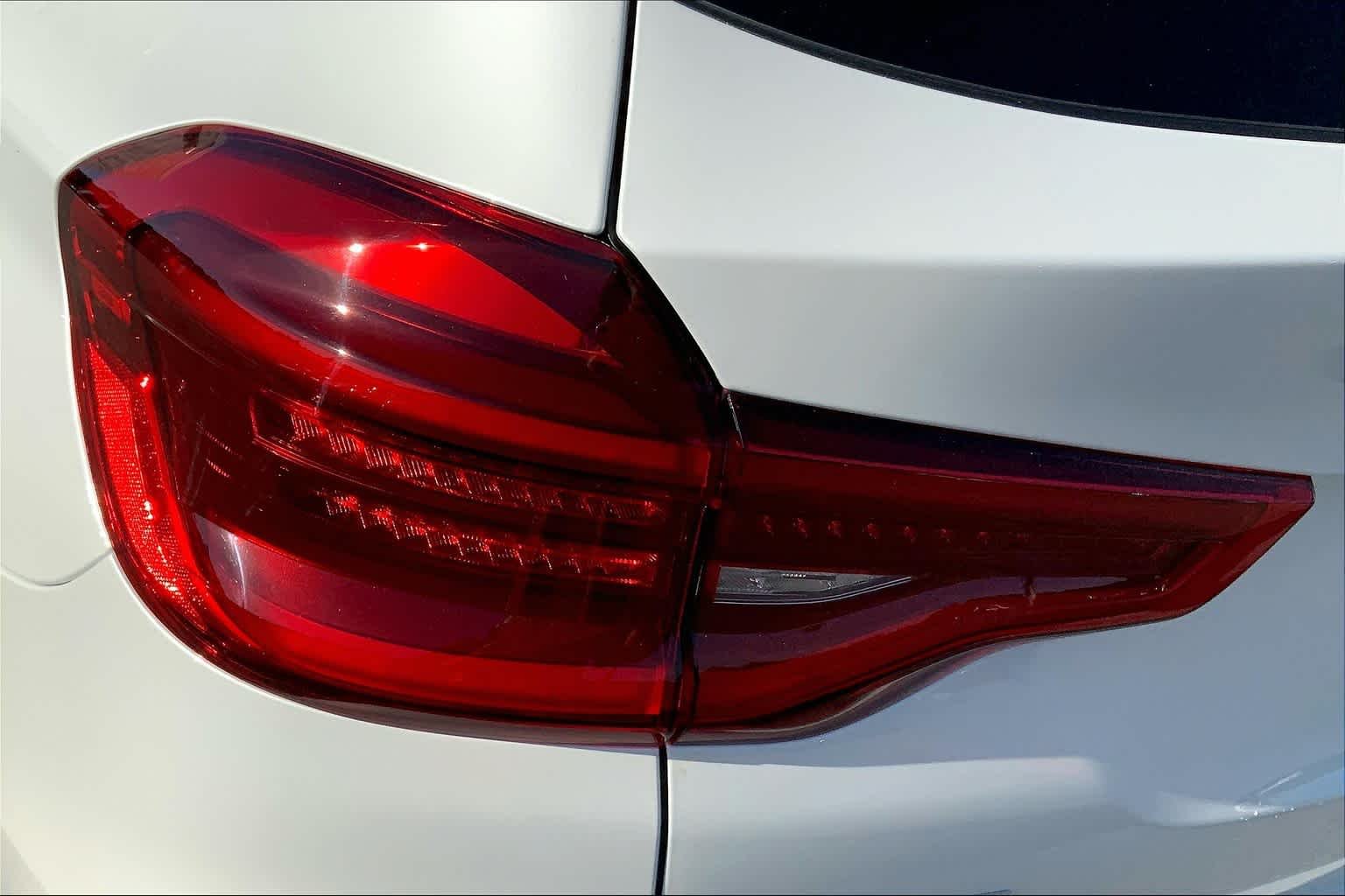 Used 2021 Mineral White Metallic BMW sDrive30i image 14