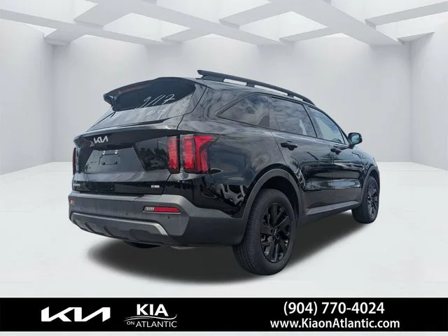 Used 2023 Black Kia X-Line S image 3