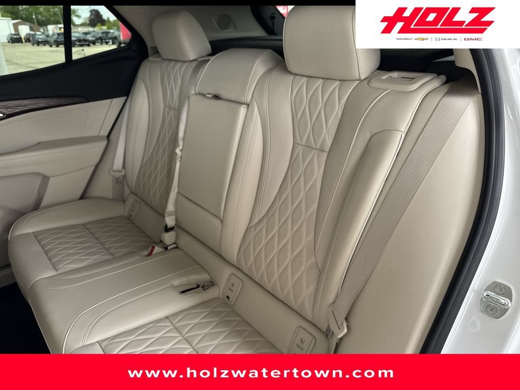 Certified Used 2023 White Frost Tricoat Buick Avenir image 24