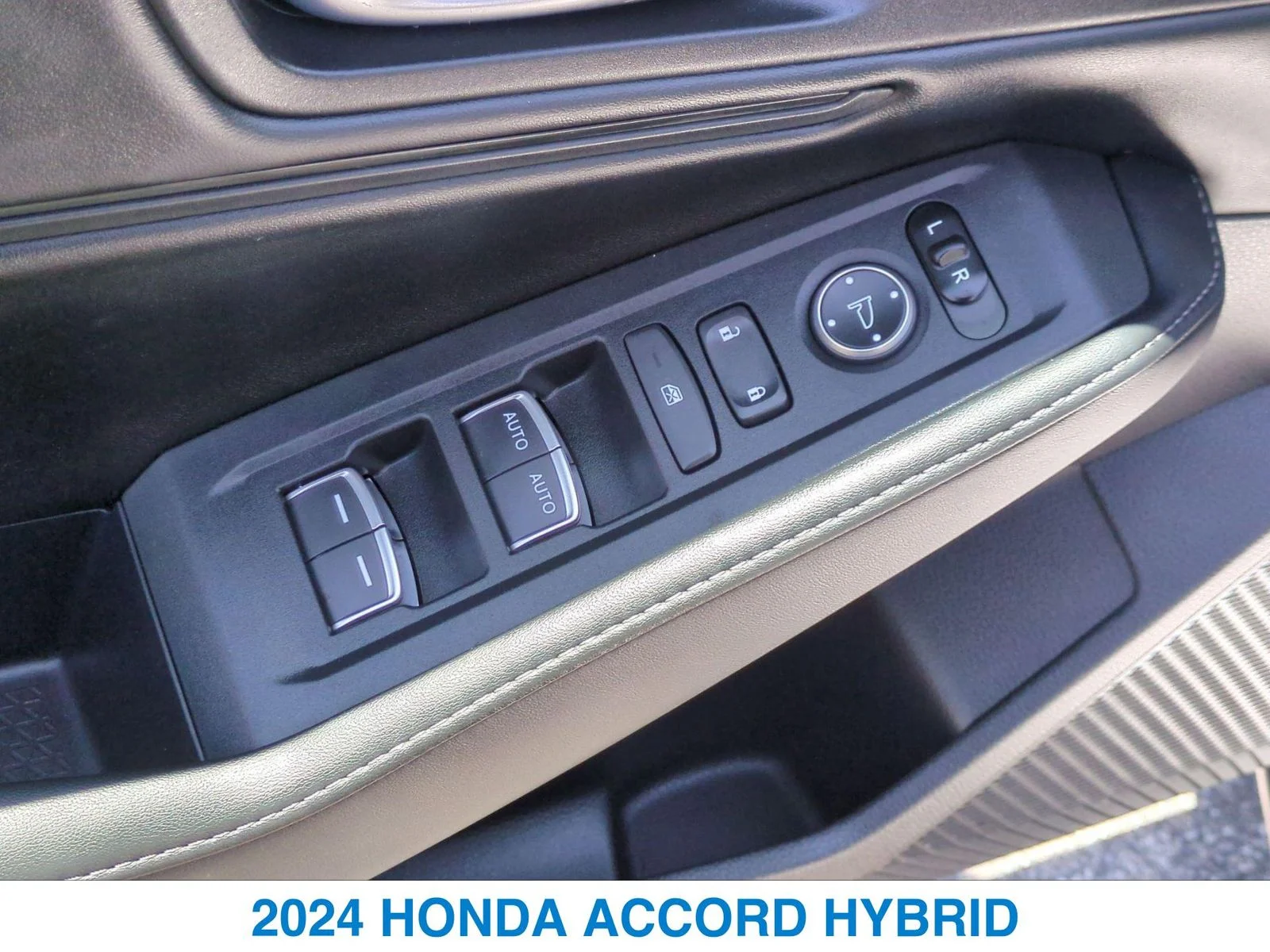 Used 2024 White Honda Sport image 13