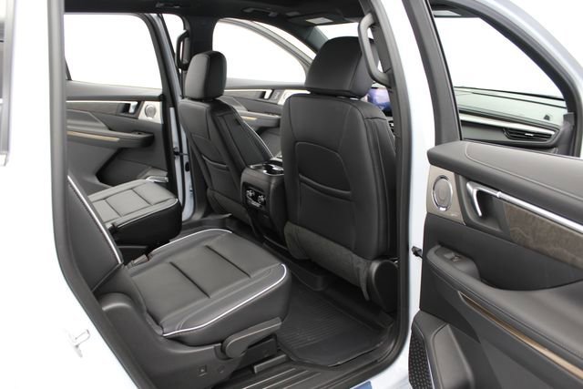 2026 Buick Enclave Avenir - Photo 18