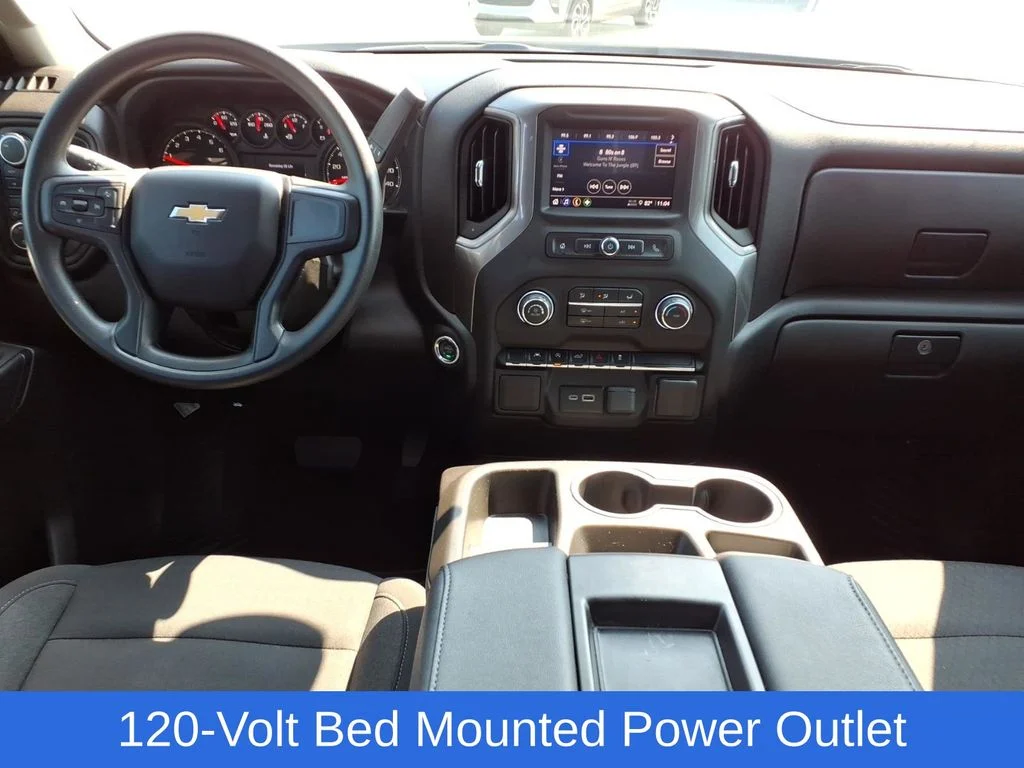 Used 2025 White Chevrolet Custom image 24