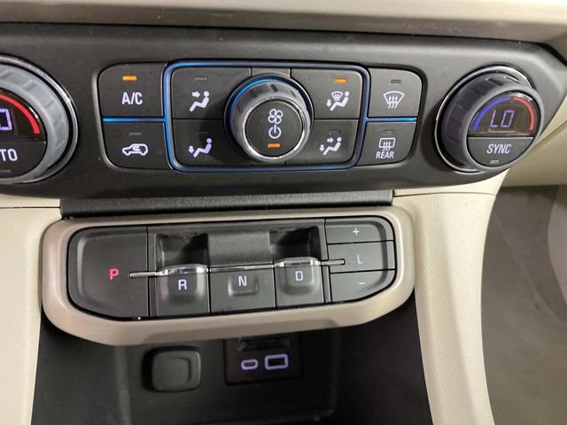 Used 2023 White GMC Denali image 26