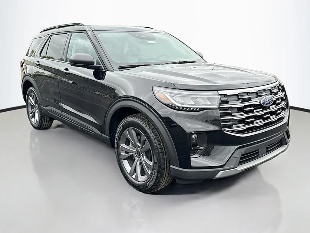 New 2026 Agate Black Metallic Ford Active image 2