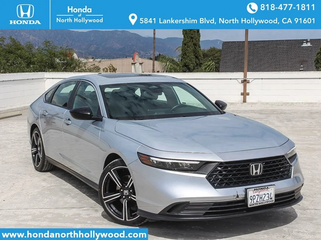 Certified Used 2025 Solar Silver Metallic Honda Sport image 21