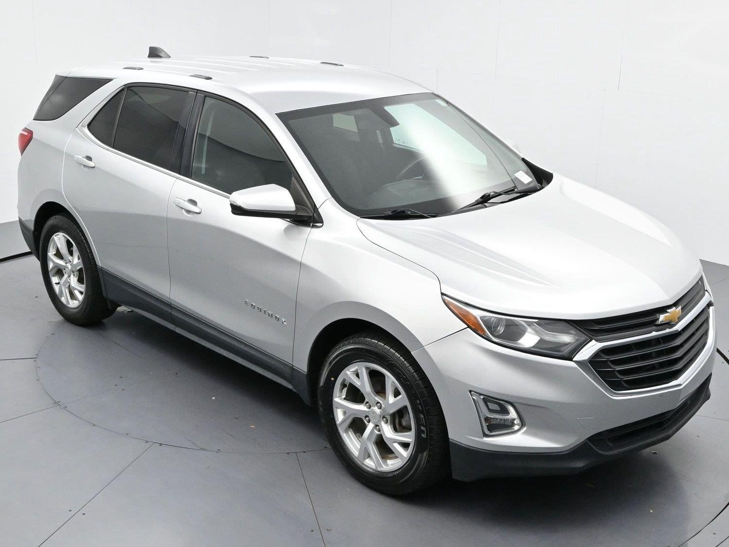 Used 2018 Silver Ice Metallic Chevrolet LT image 36