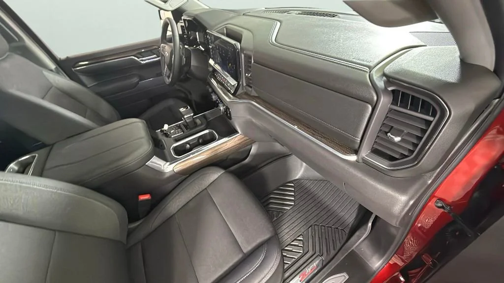 Used 2025 Radiant Red Tintcoat Chevrolet LT Trail Boss image 33