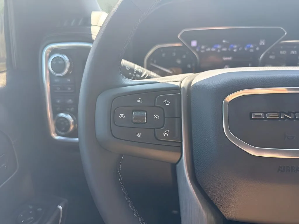 Used 2021 SATIN STEEL METALLIC GMC Denali image 18