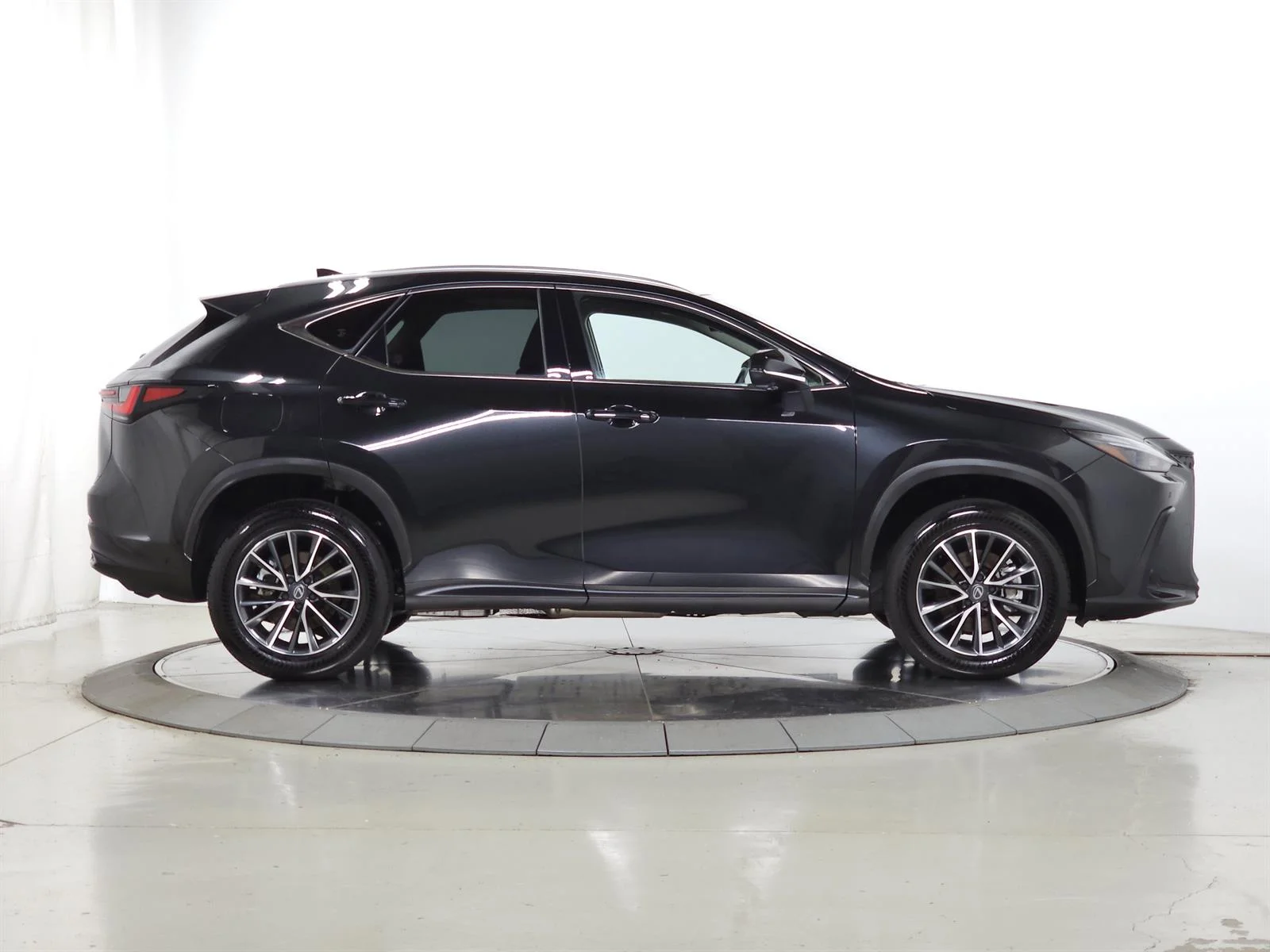 Certified Used 2026 Caviar Lexus PREMIUM image 11