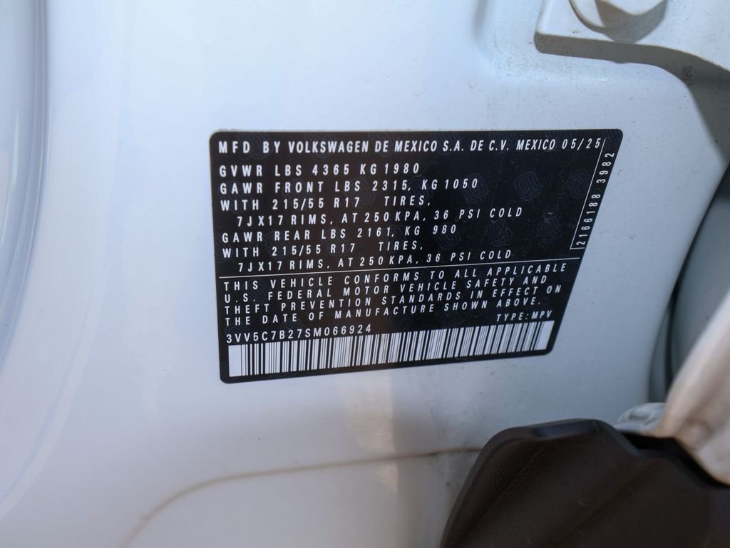 Certified Used 2025 White Volkswagen 1.5T S image 29