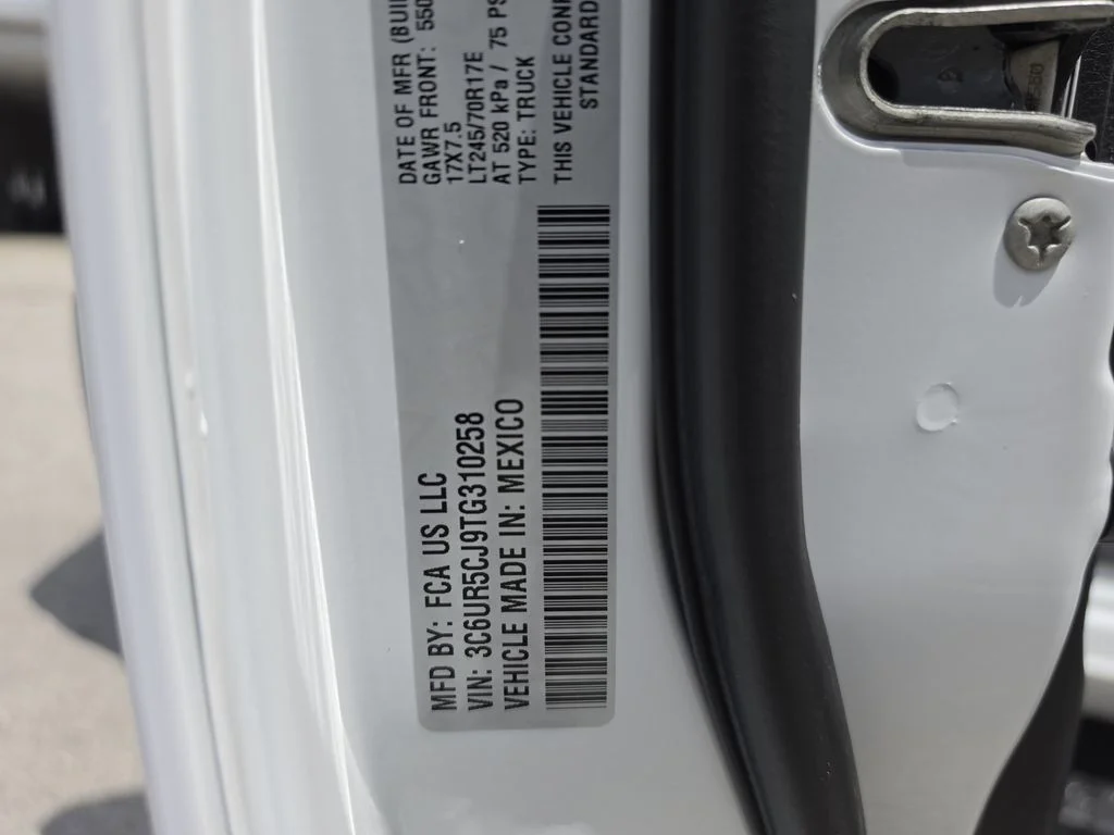 New 2026 Bright White Clear-Coat Exterior Paint RAM Tradesman image 32