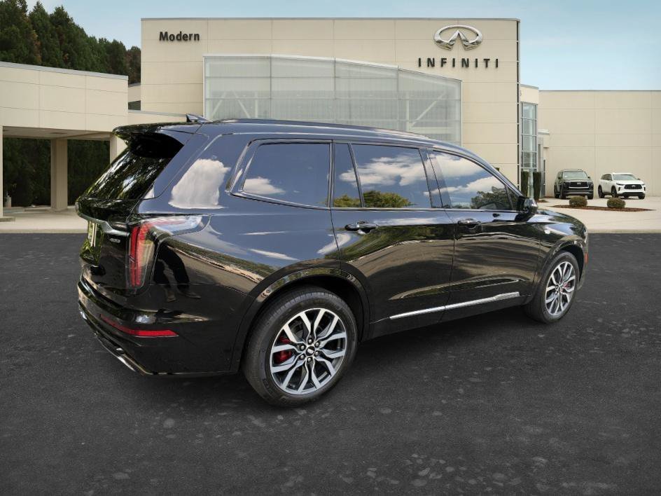 Used 2022 Black Metallic Cadillac Sport image 5
