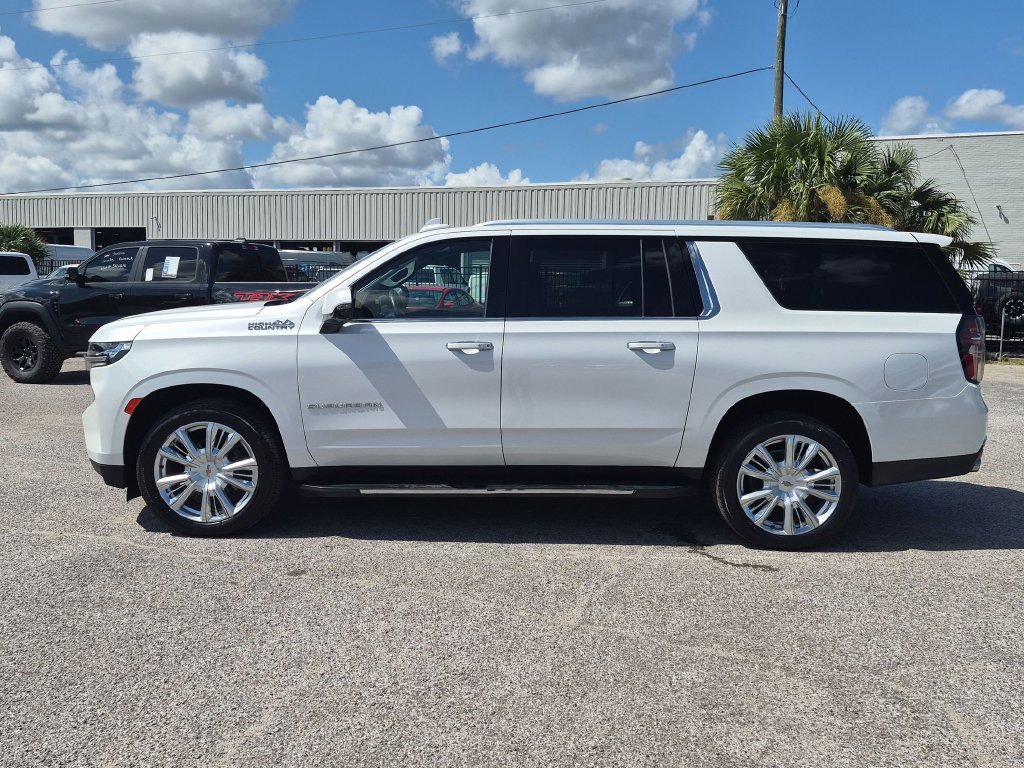 Used 2023 Beige Chevrolet High Country image 4