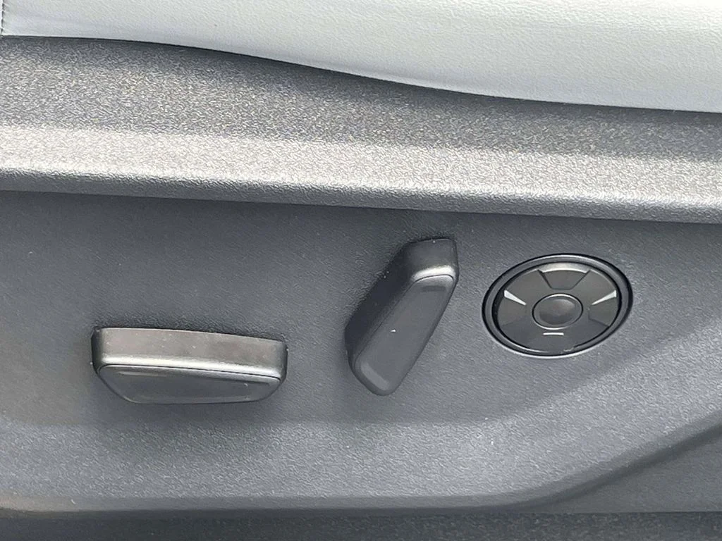 New 2026 Agate Black Metallic Ford Platinum® image 14
