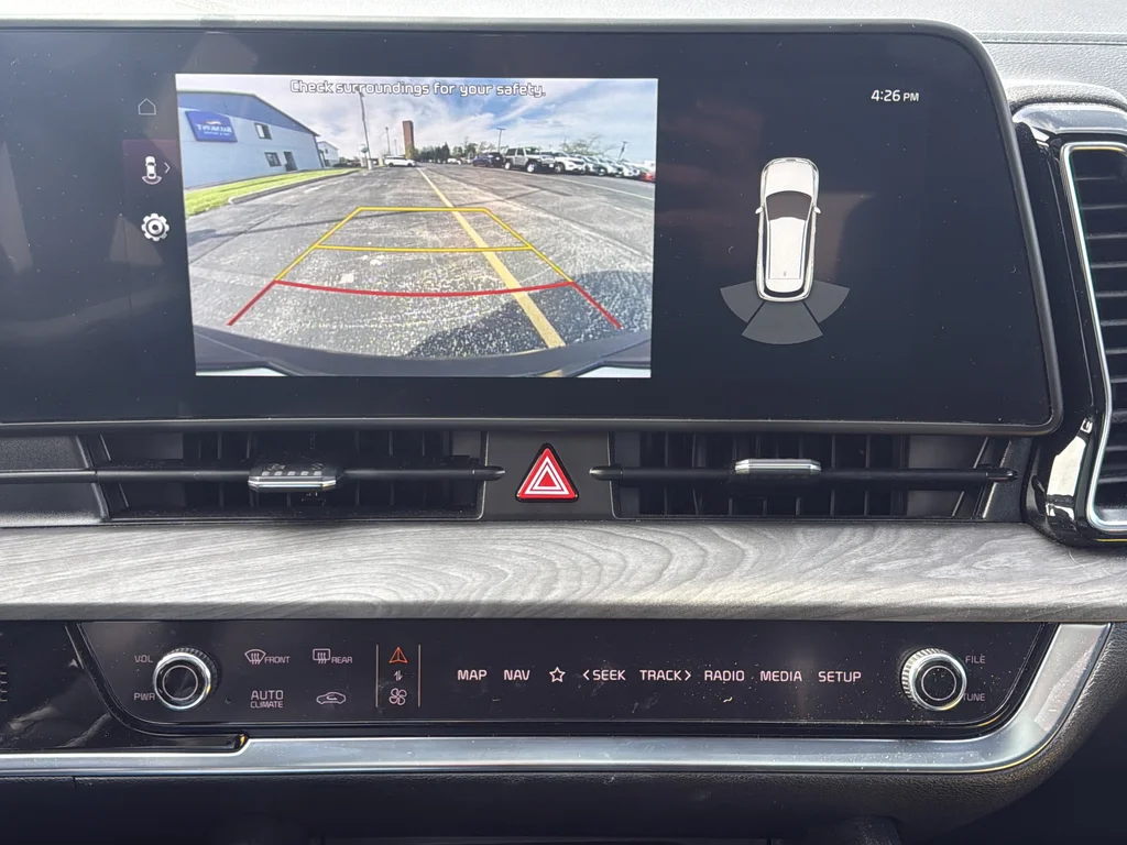 Used 2024 White Kia X-Line image 21