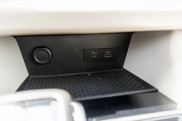 Used 2022 Black Nissan SV image 34