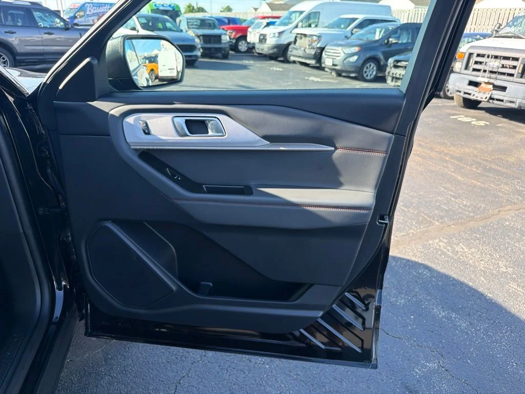 Used 2025 Black Ford Active image 38