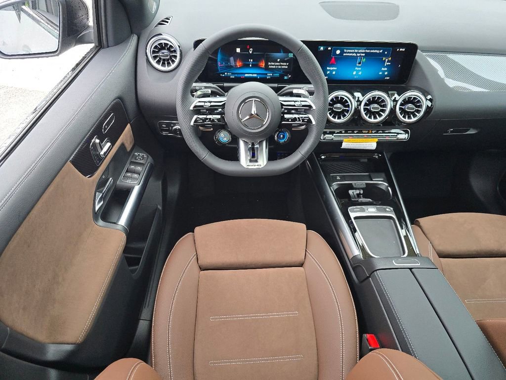 New 2026 MANUFAKTUR Alpine Grey Mercedes-Benz GLA 35 AMG® image 62