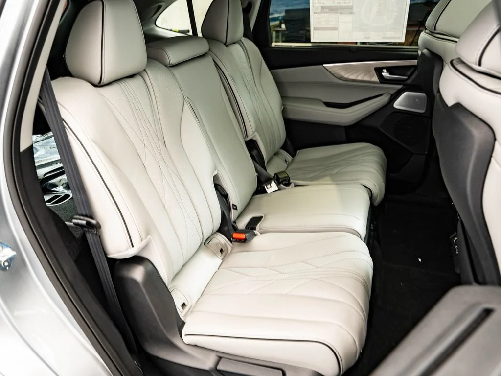 New 2026 Solar Silver Metallic Acura Advance Package image 49