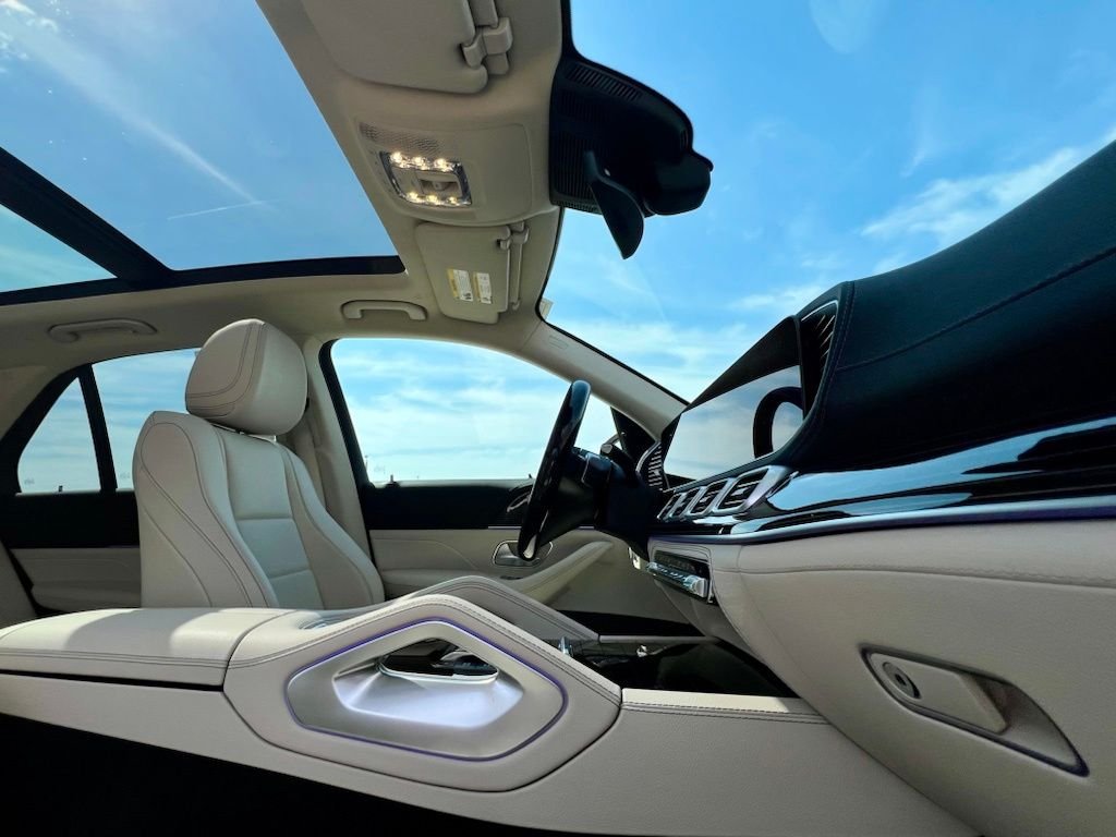 Certified Used 2024 Black Mercedes-Benz GLE 450 image 18