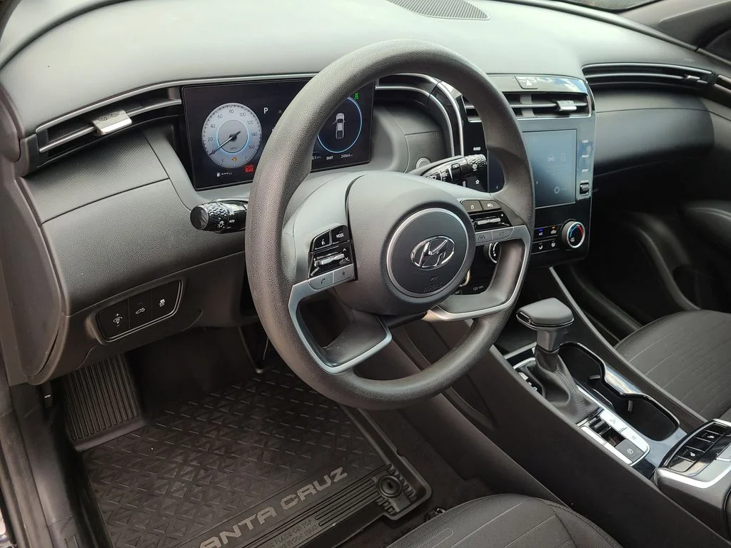 Used 2023 Black Hyundai SEL image 21