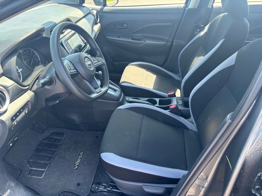 Used 2025 Gun Metallic Nissan 1.6 S image 8