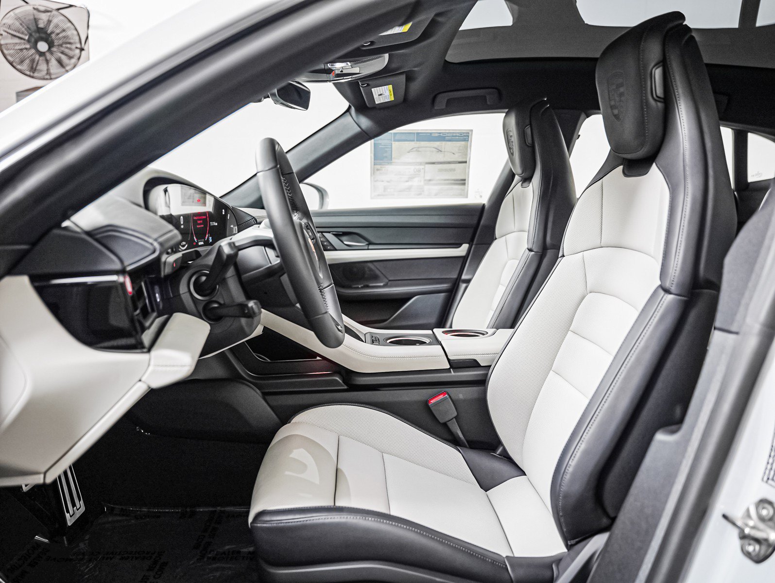 New 2026 ICE GREY M Porsche 4S Cross Turismo image 5