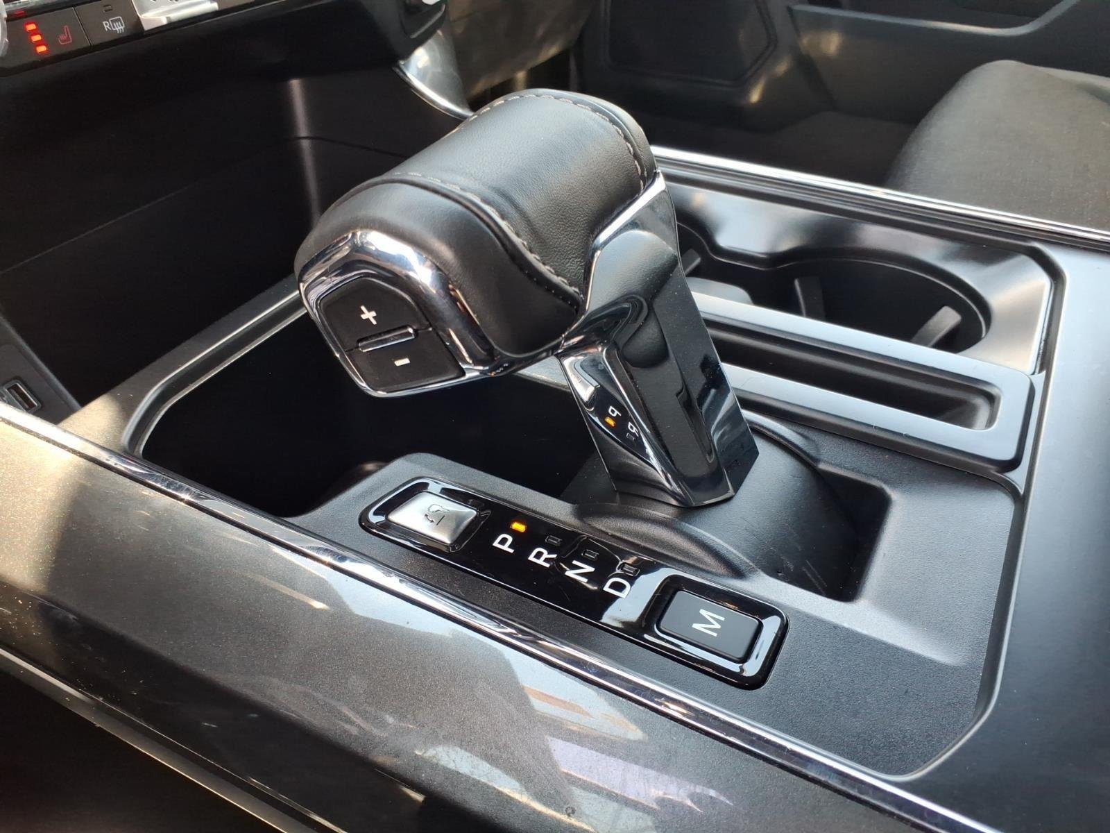 Used 2022 Agate Black Metallic Ford XLT image 7