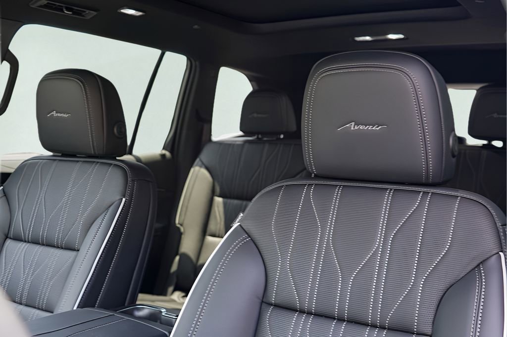 2026 Buick Enclave Avenir - Photo 11