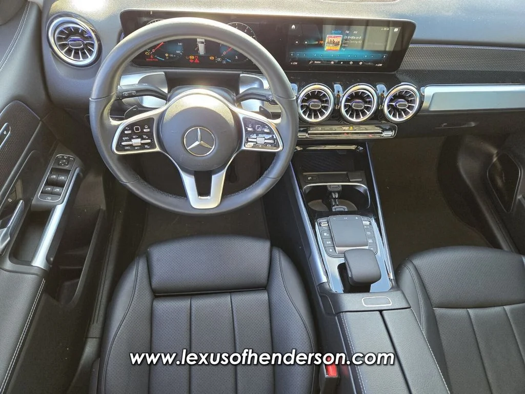 Used 2022 Black Mercedes-Benz GLB 250 image 11