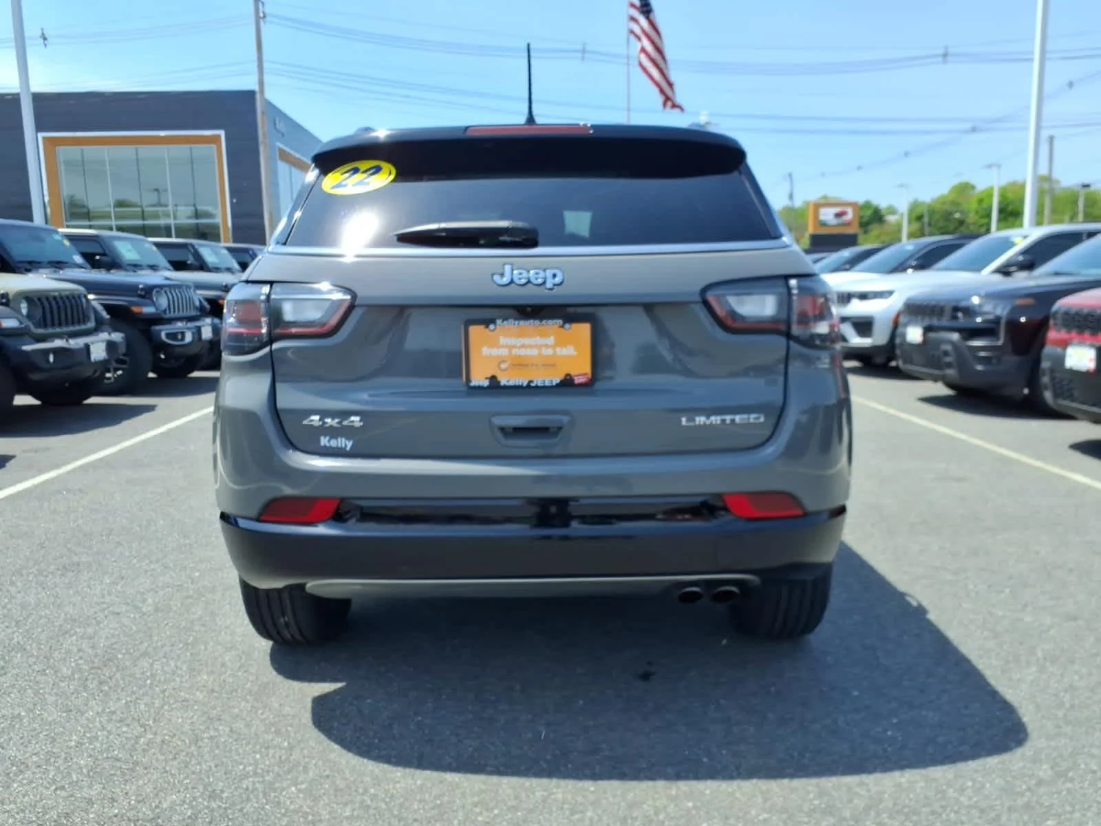 Certified Used 2022 Sting-Gray Clearcoat Jeep Limited image 9