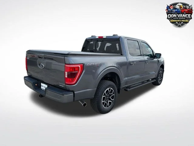 Used 2023 Gray Ford XLT image 8