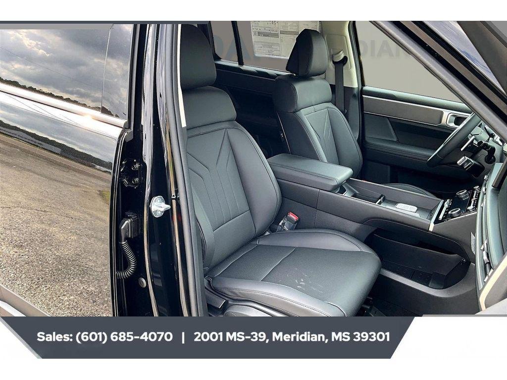 New 2026 PHANTOM BLACK Hyundai SEL FWD image 9
