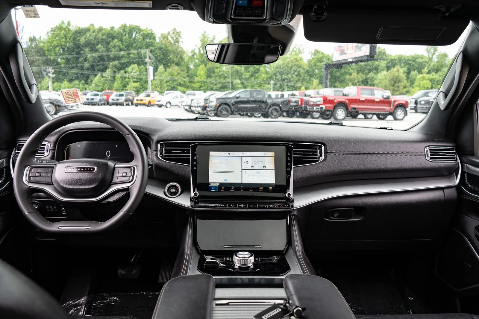 Used 2022 White Jeep Series I image 21